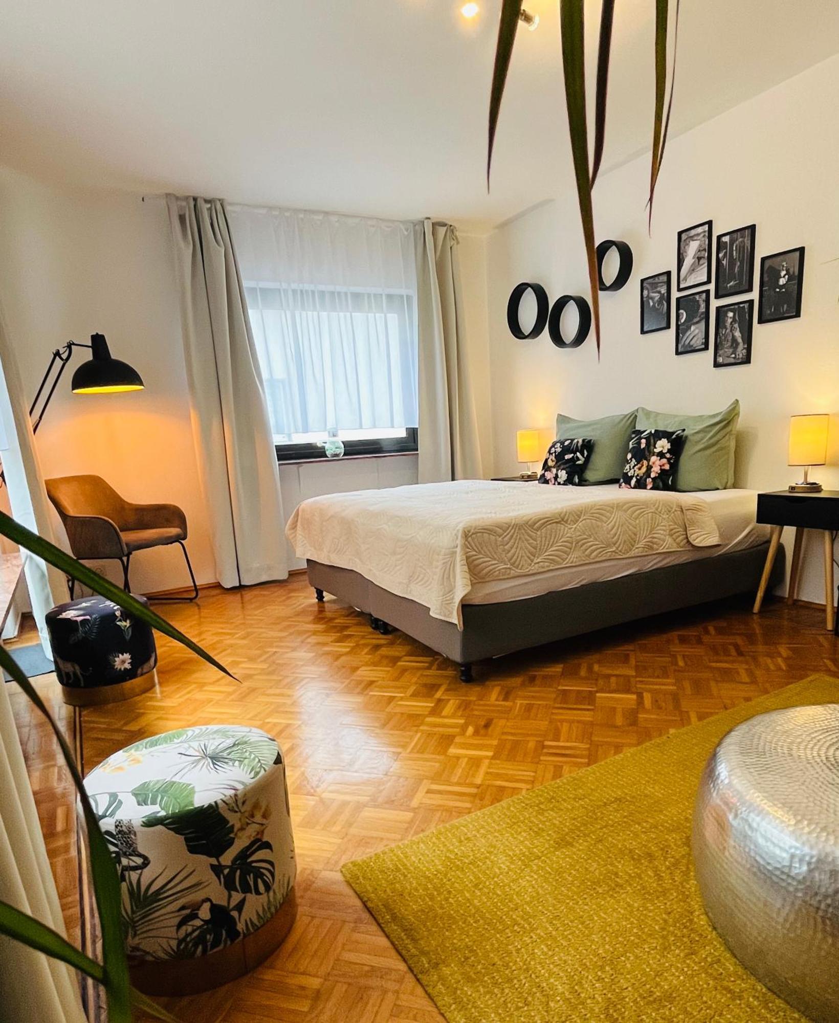 Casa Inn Parkview - Relax & Chill - Perfect For Business Travel, Weekend Trip, Family&Friends, Dogs Lover, Romance, Layover Or Longstay Limburg an der Lahn Exteriér fotografie